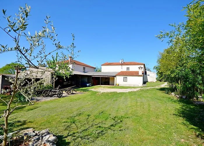 Srblin Апартаменты